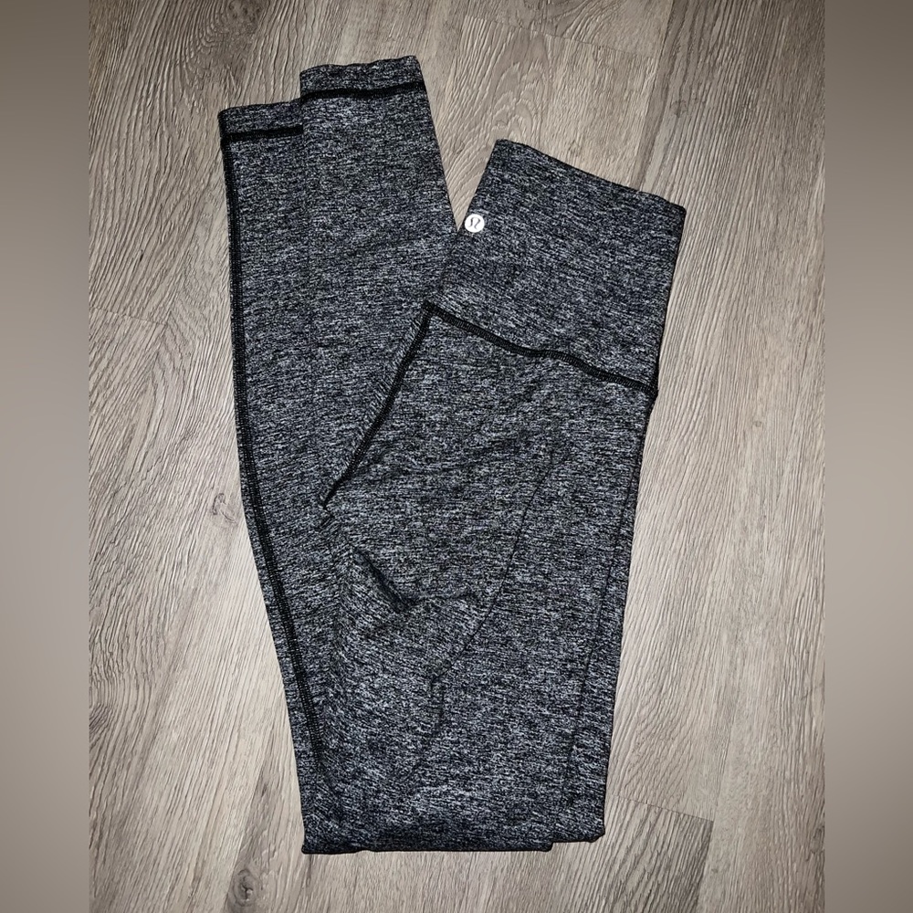 Lululemon Wunder Under Grey and White Heather Leggings, Size 2